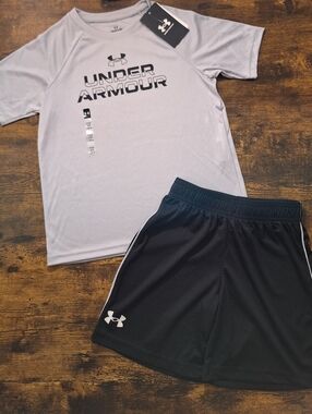Under Armour Light Gray Performance Tee with Black Athletic Shorts